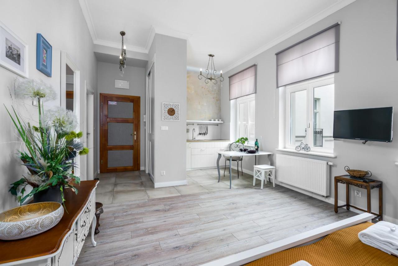 Modish Studio Poznan Old Town By Noclegi Renters Exterior foto