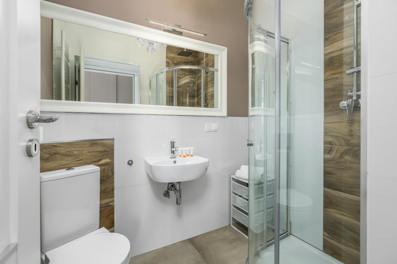 Modish Studio Poznan Old Town By Noclegi Renters Exterior foto